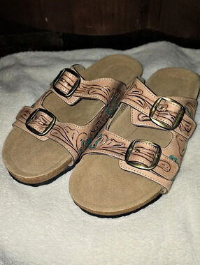 I ANDMA Floral Leather Sandals US 10